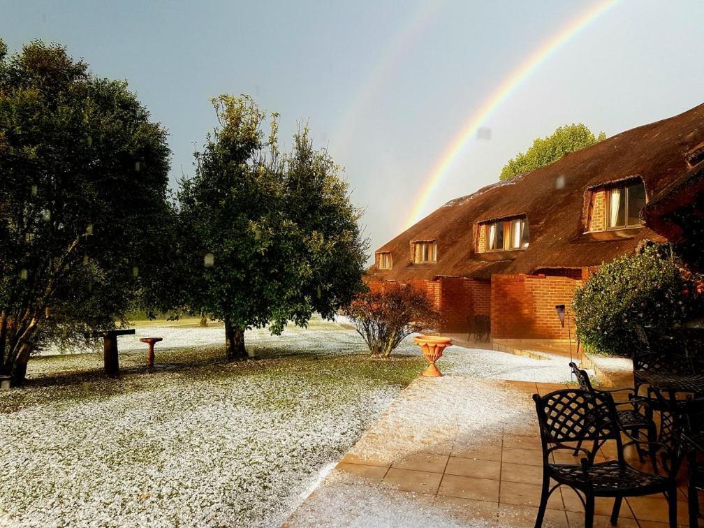 Silver Hill Lodge Rev Estates Exterior photo